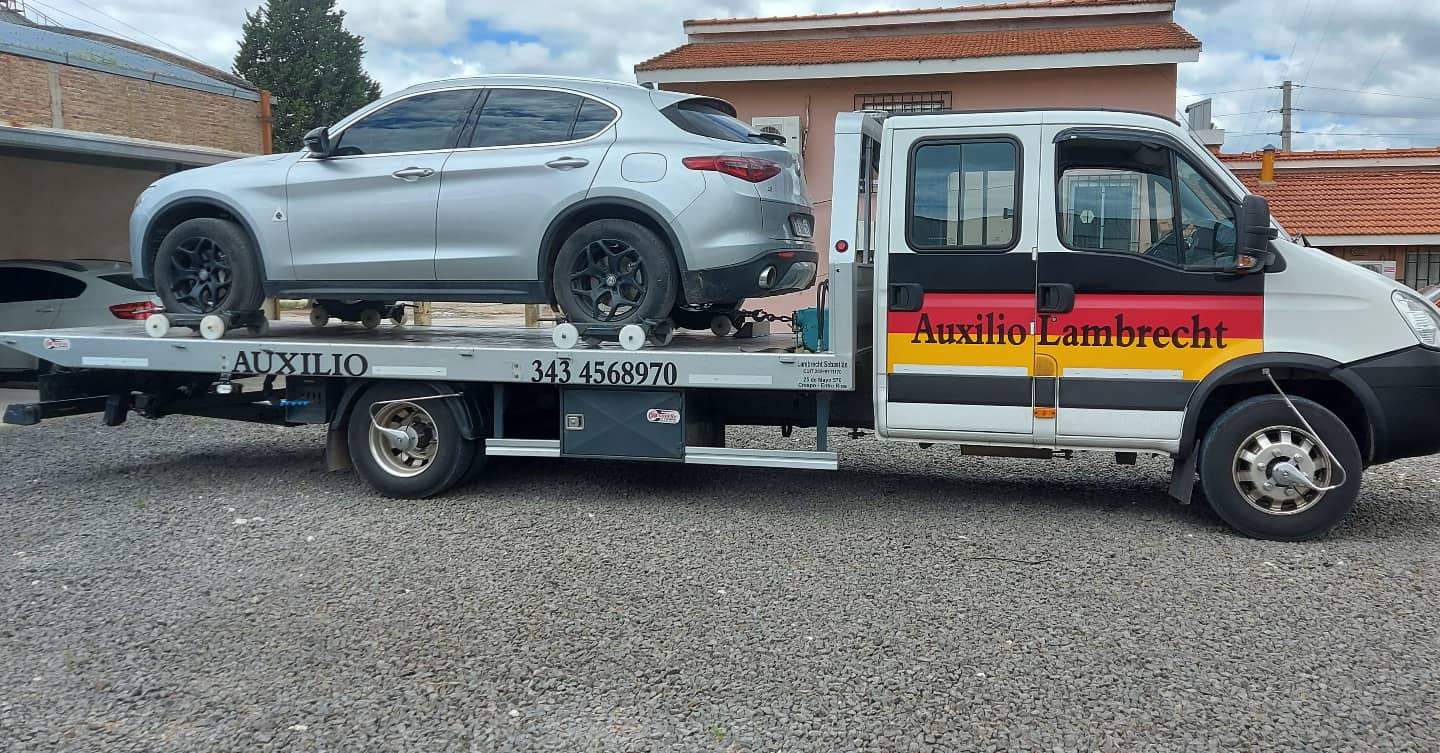 Servicio de grúa y remolque Auxilio Lambrecht en Paraná, Argentina